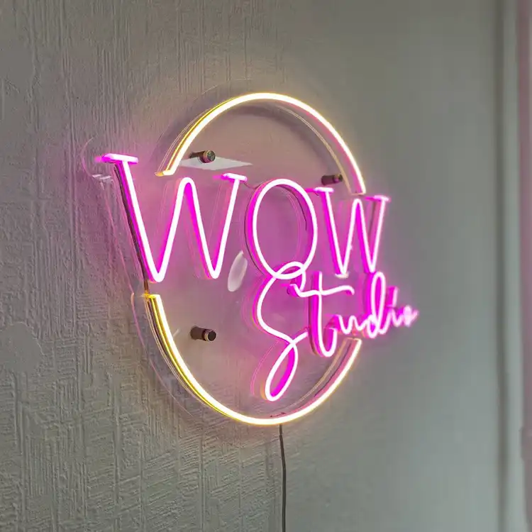 Неоновая вывеска для салона красоты